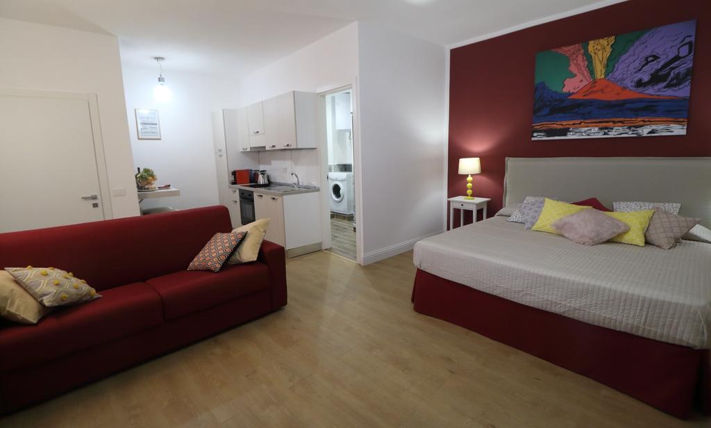 Toledo Boutique Studio Apartments Неаполь Екстер'єр фото